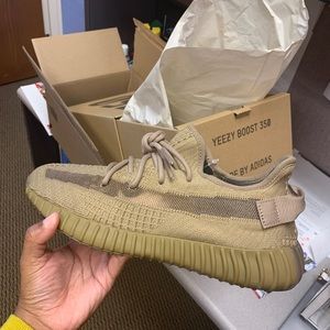👉SOLD👈 Yeezy Earth 350 V2